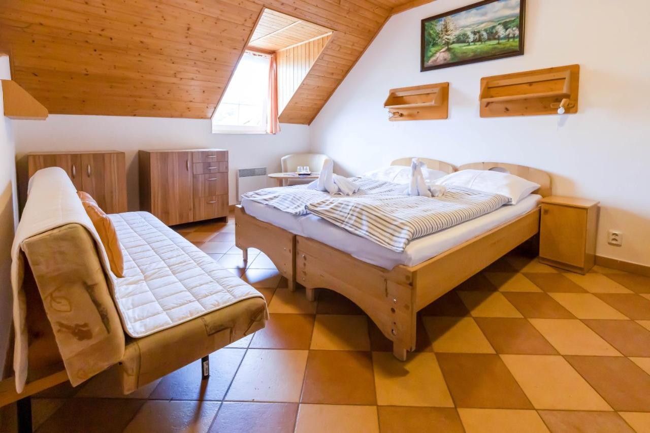 Horsky Hotel Rajska Bouda Malenovice  Esterno foto