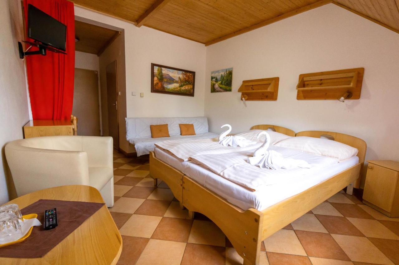 Horsky Hotel Rajska Bouda Malenovice  Esterno foto